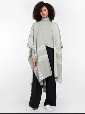 NWT Barbour Rosebury Cape Gray One Size